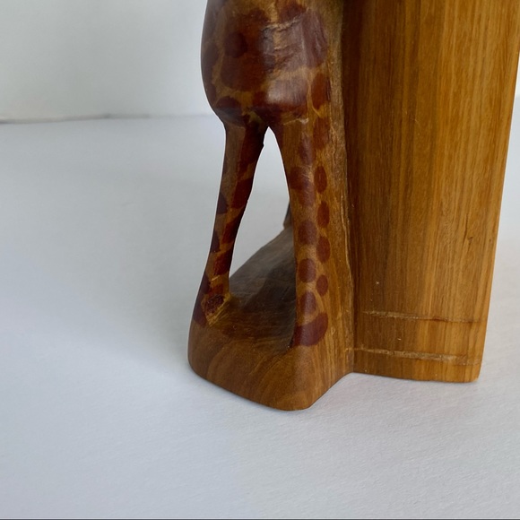 Giraffe Bookend Hand carved of wood 6” X 6” brown zoo animals one - Picture 11 of 14